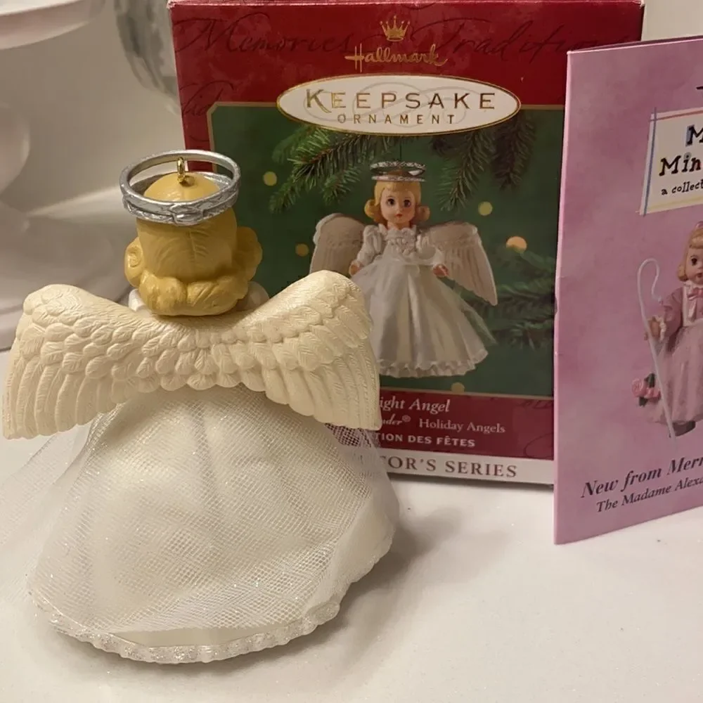 HALLMARK 2000 #3 TWILIGHT ANGEL MADAME ALEXANDER